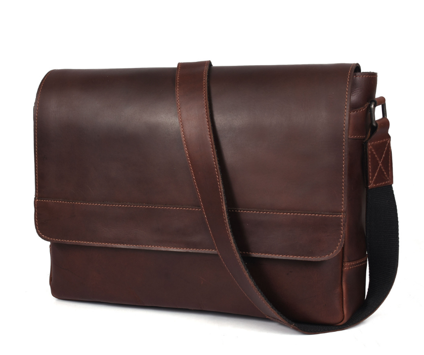 4 Must-Have Leather Accessories For Men